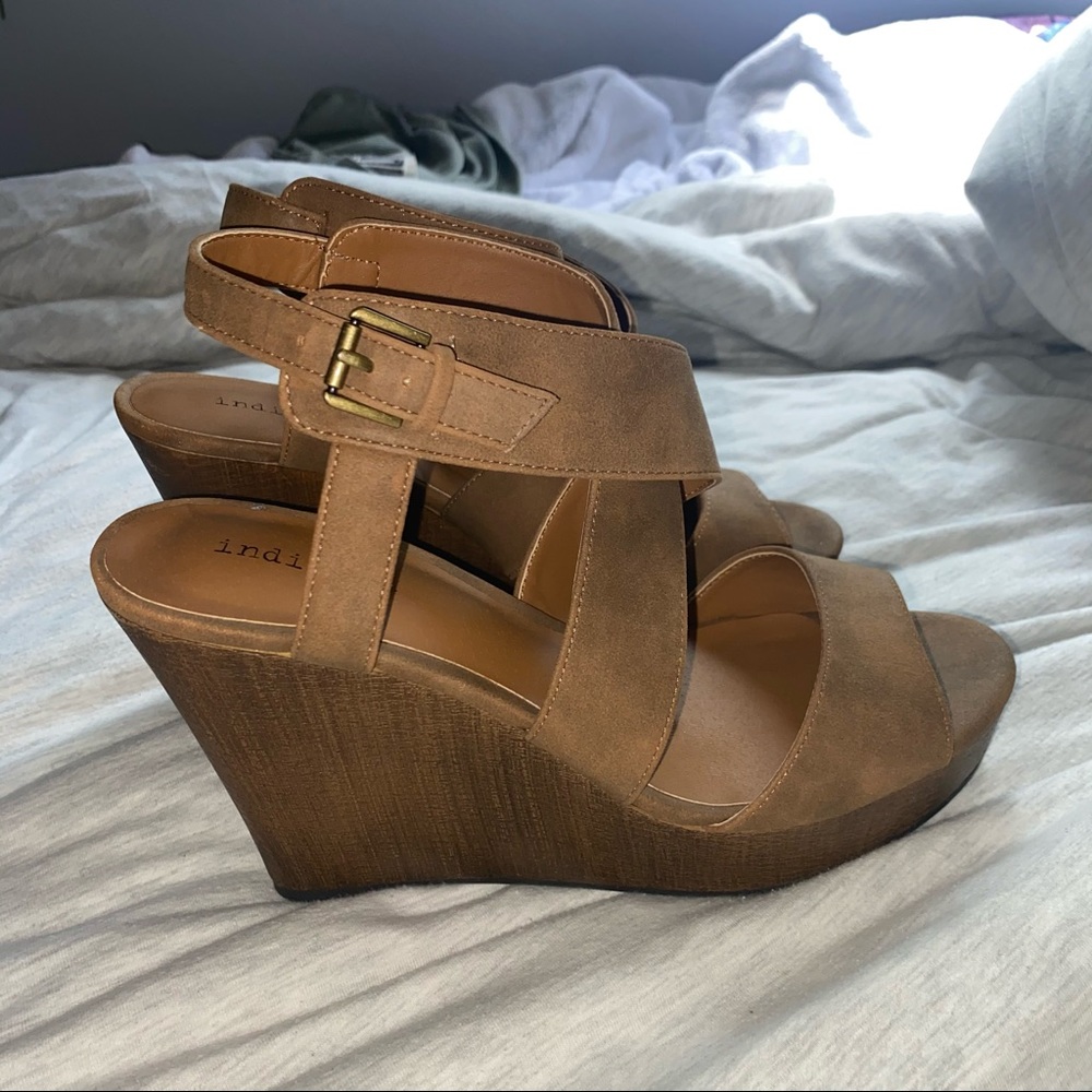 Brown Wedges